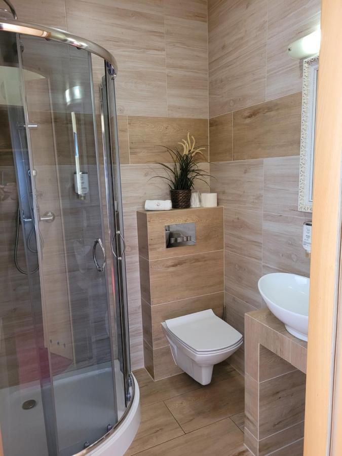 Virgo B&B Biznes Rumia Exterior foto